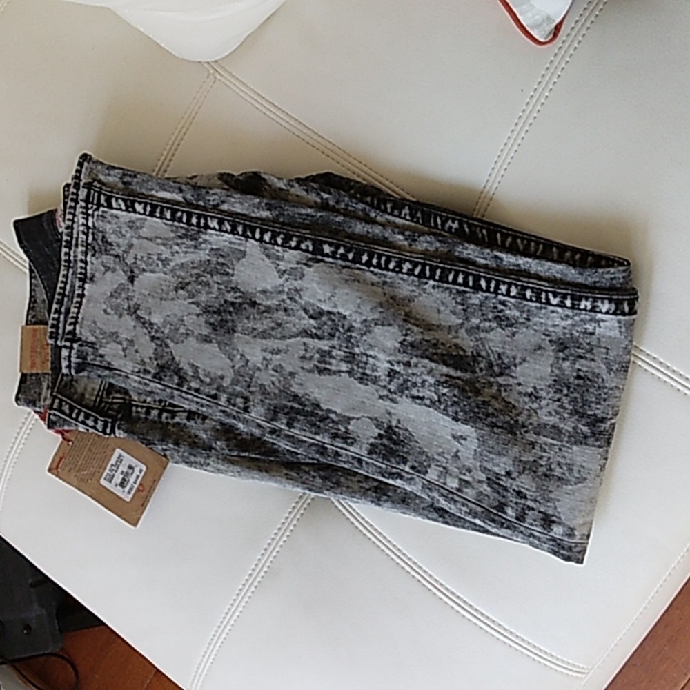 True religion jeans skinny leg size 33 waist in black